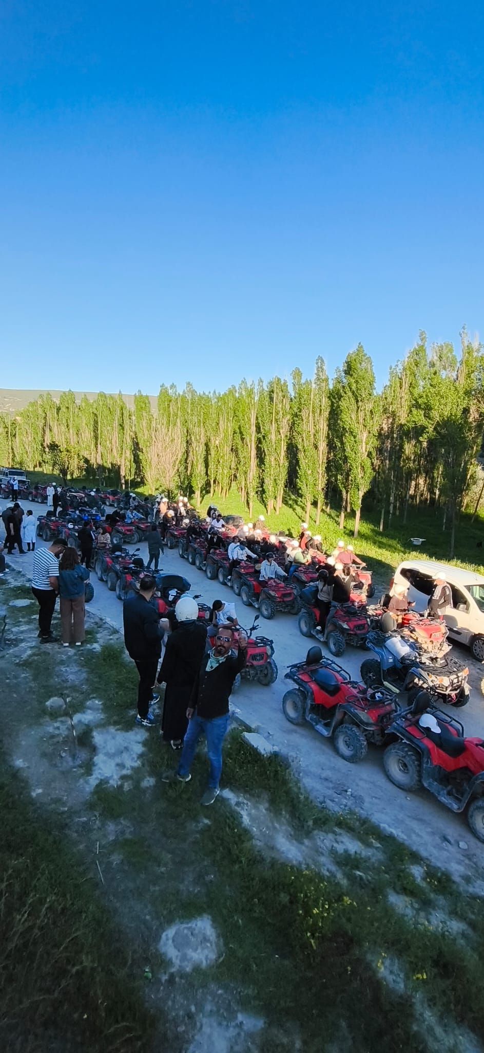 Kapadokya safari alanı ve gökyüzü